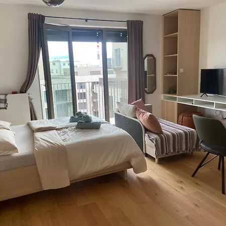 Modern 1br With Gym 아파트 *